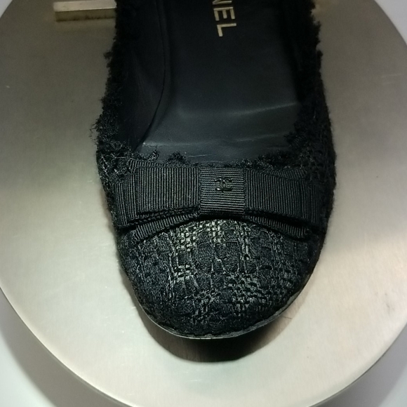 CHANELBlack Tweed Boucle Bow Ballet Flats - Picture 7 of 15